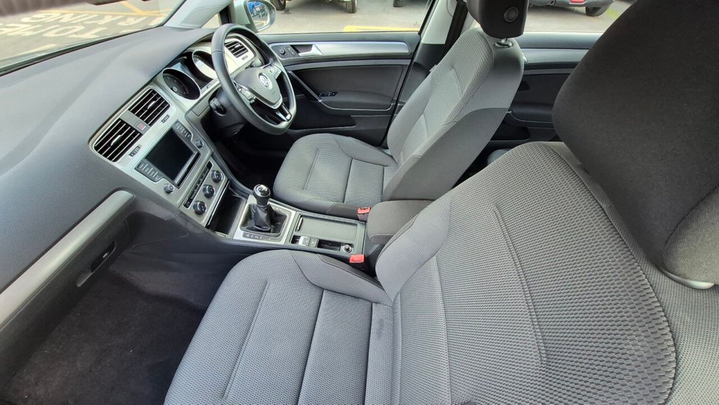 Used Volkswagen Golf 2015 for sale - 76235779: Photo 23