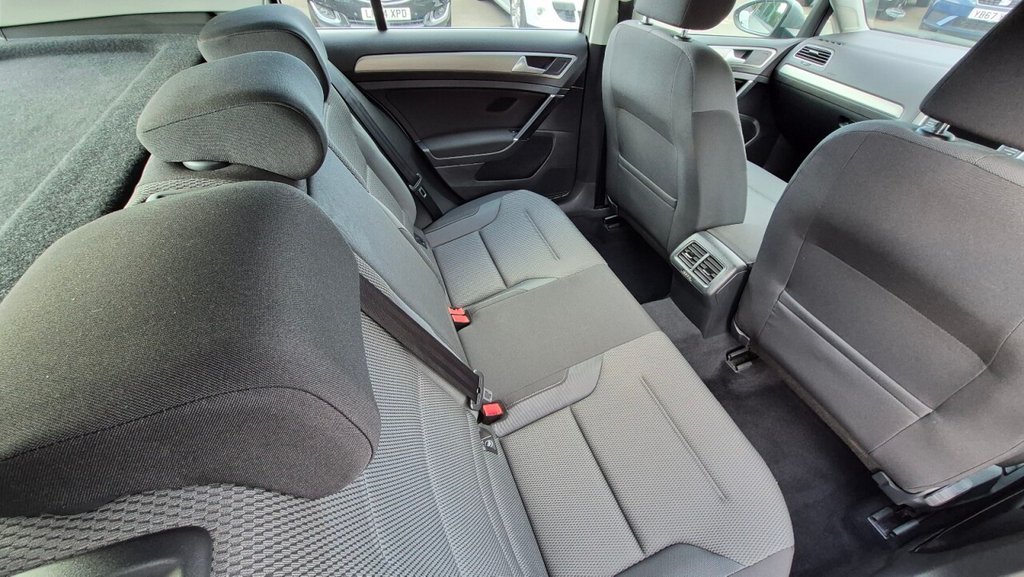 Used Volkswagen Golf 2015 for sale - 76235779: Photo 25