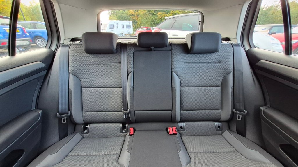 Used Volkswagen Golf 2015 for sale - 76235779: Photo 29