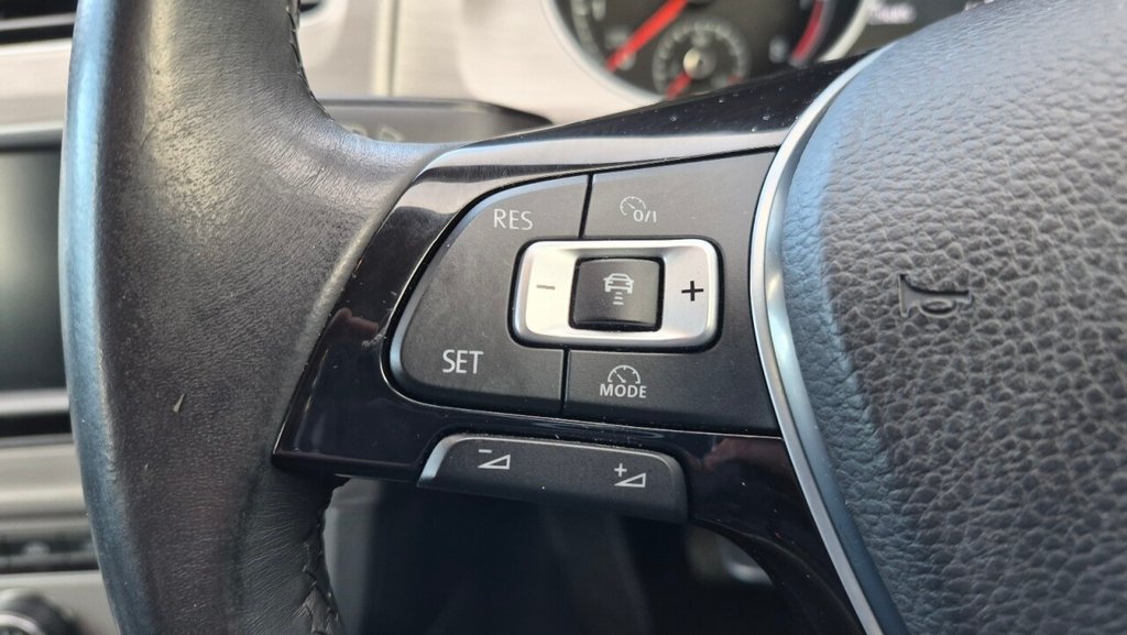 Used Volkswagen Golf 2015 for sale - 76235779: Photo 36