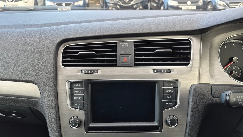 Used Volkswagen Golf 2015 for sale - 76235779: Photo 38