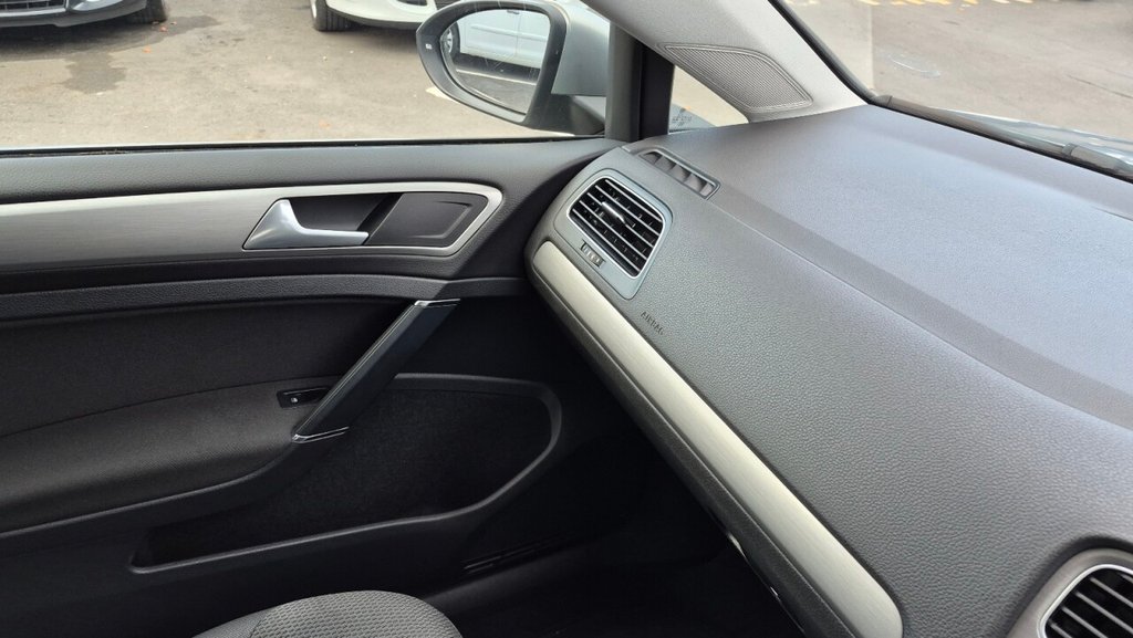 Used Volkswagen Golf 2015 for sale - 76235779: Photo 48