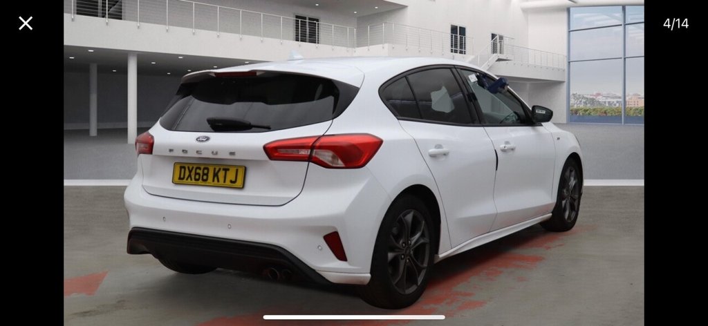 Used Ford Focus 2018 for sale - 76434410: Photo 2