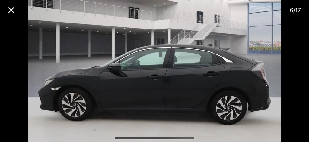 Used Honda Civic 2018 for sale - 76724780: Photo 6