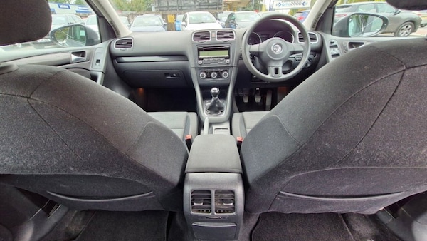 Used Volkswagen Golf 2010 for sale - 76291491: Photo 28