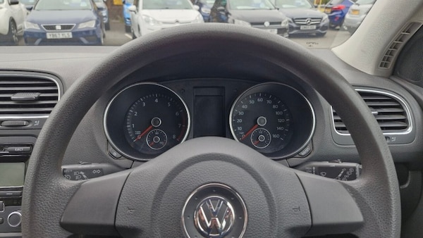 Used Volkswagen Golf 2010 for sale - 76291491: Photo 32