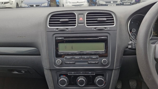 Used Volkswagen Golf 2010 for sale - 76291491: Photo 36