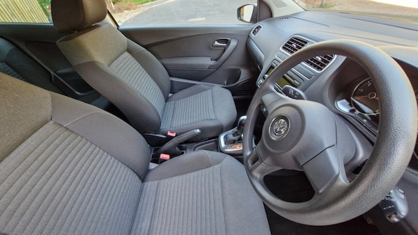Used Volkswagen Polo 2012 for sale - 76074123: Photo 21