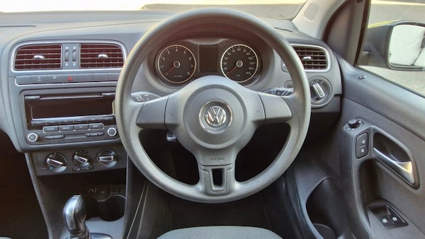 Used Volkswagen Polo 2012 for sale - 76074123: Photo 29