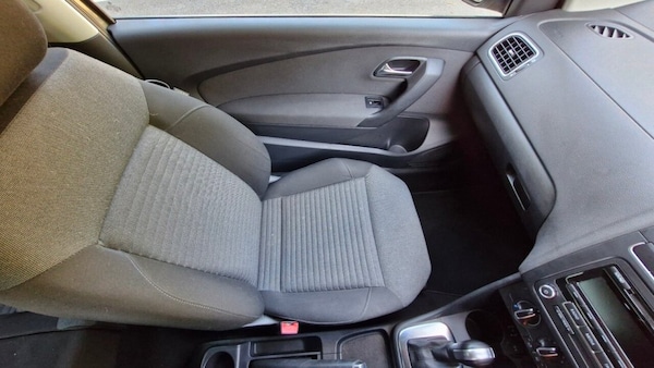 Used Volkswagen Polo 2012 for sale - 76074123: Photo 40