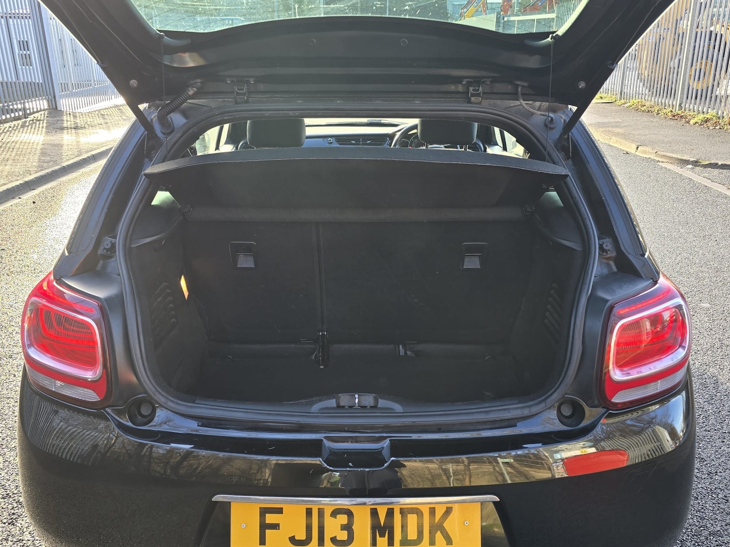 Used Citroen DS3 2013 for sale - 77641788: Photo 18