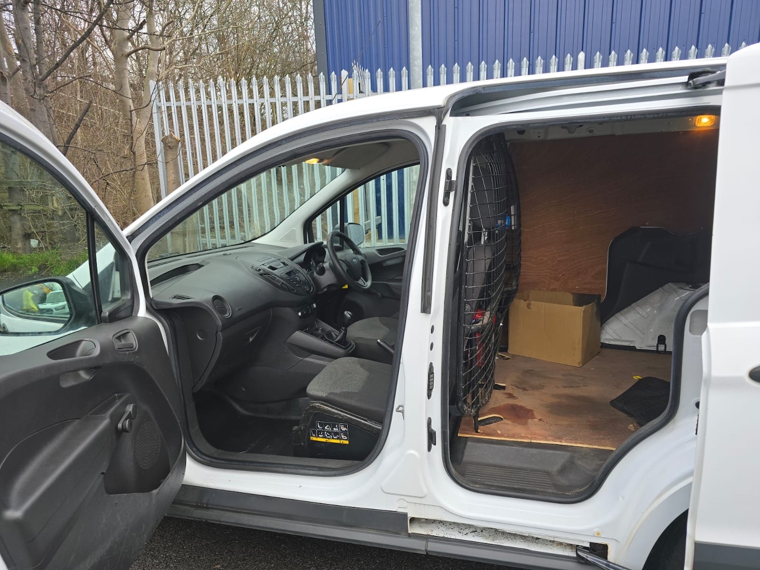 Used Ford Transit Courier 2019 for sale - 77350451: Photo 22