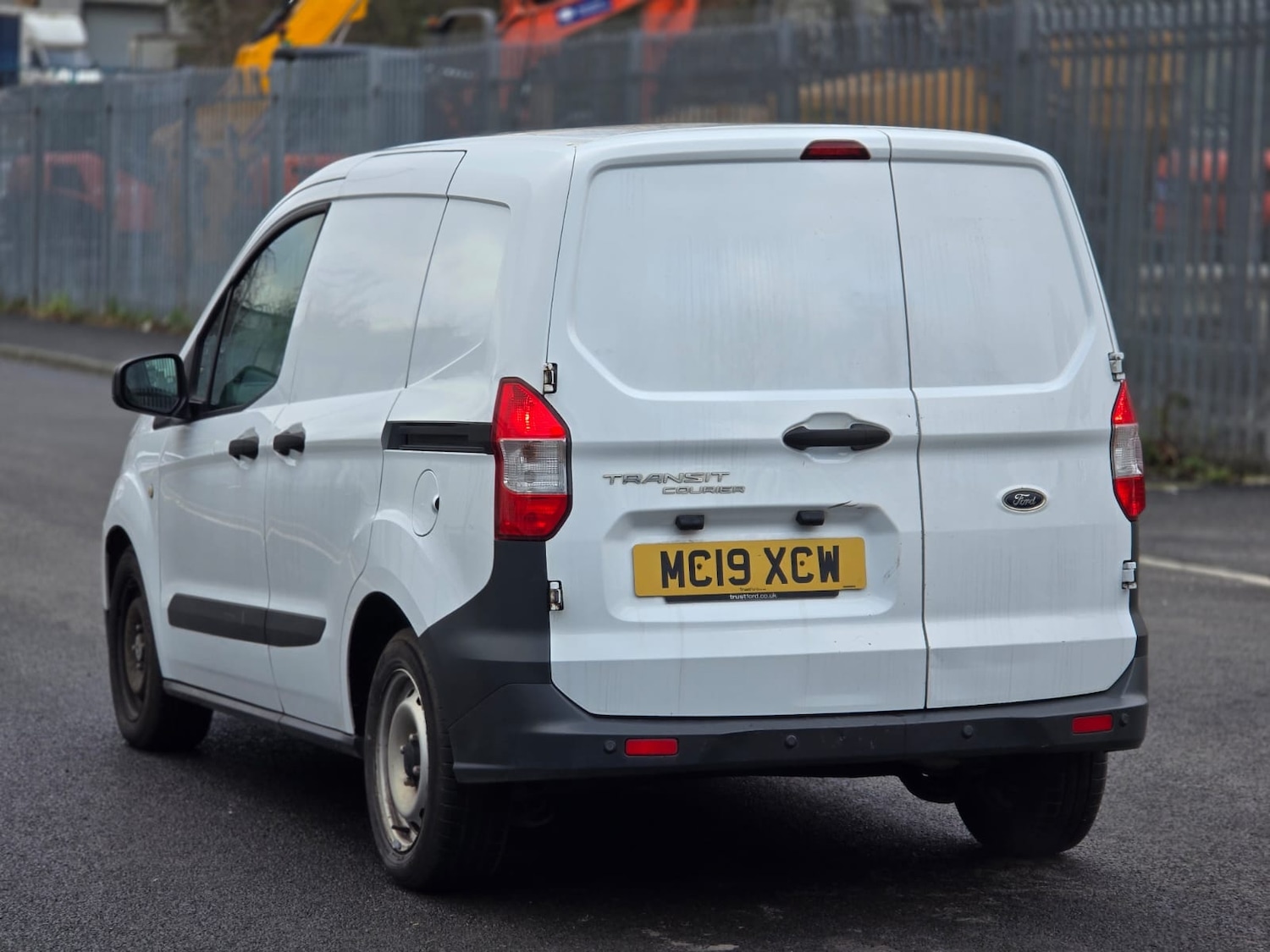Used Ford Transit Courier 2019 for sale - 77350451: Photo 4