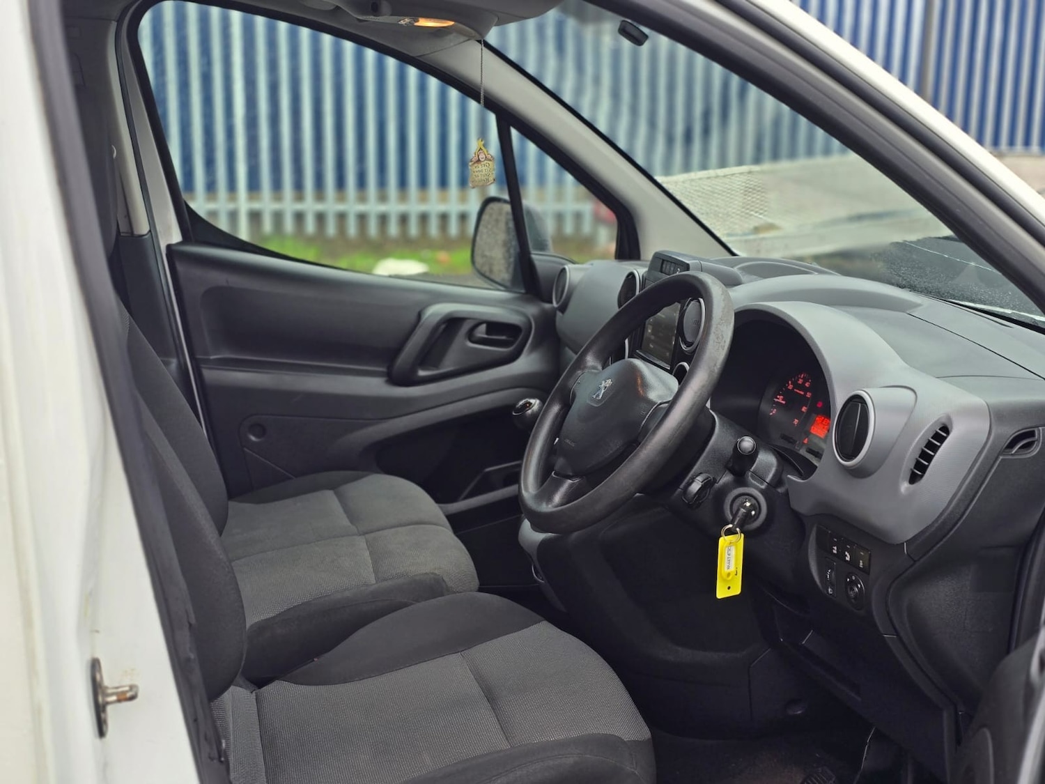 Used Peugeot Partner 2017 for sale - 77501932: Photo 13