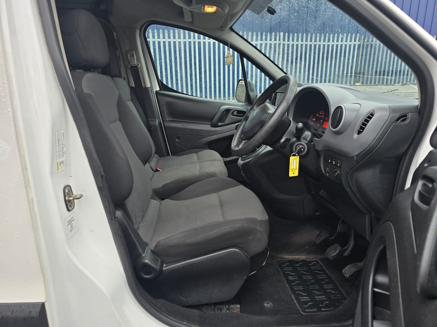 Used Peugeot Partner 2017 for sale - 77501932: Photo 17