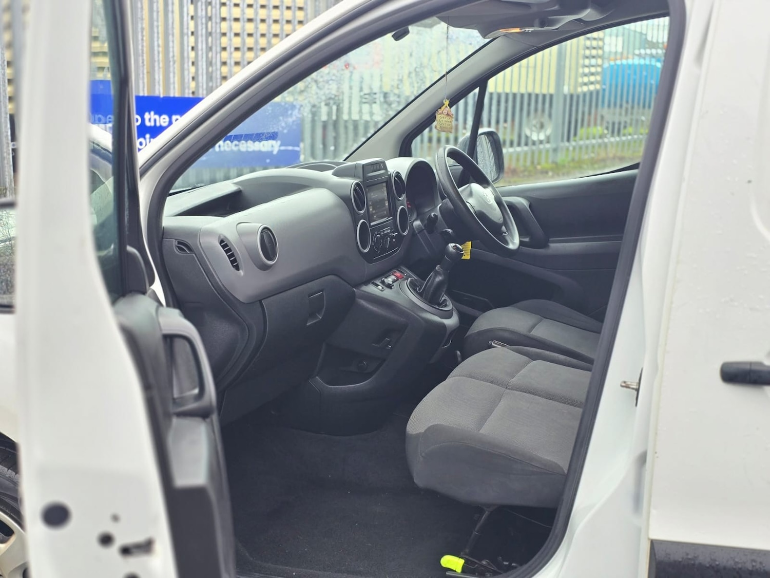 Used Peugeot Partner 2017 for sale - 77501932: Photo 22