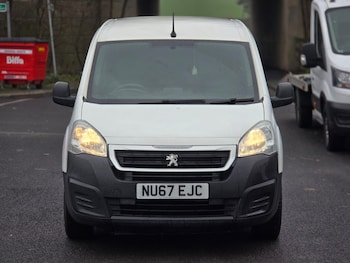 Used Peugeot Partner 2017 for sale - 77501932: Photo
