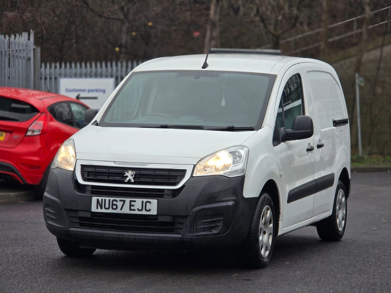 Used Peugeot Partner 2017 for sale - 77501932: Photo 32