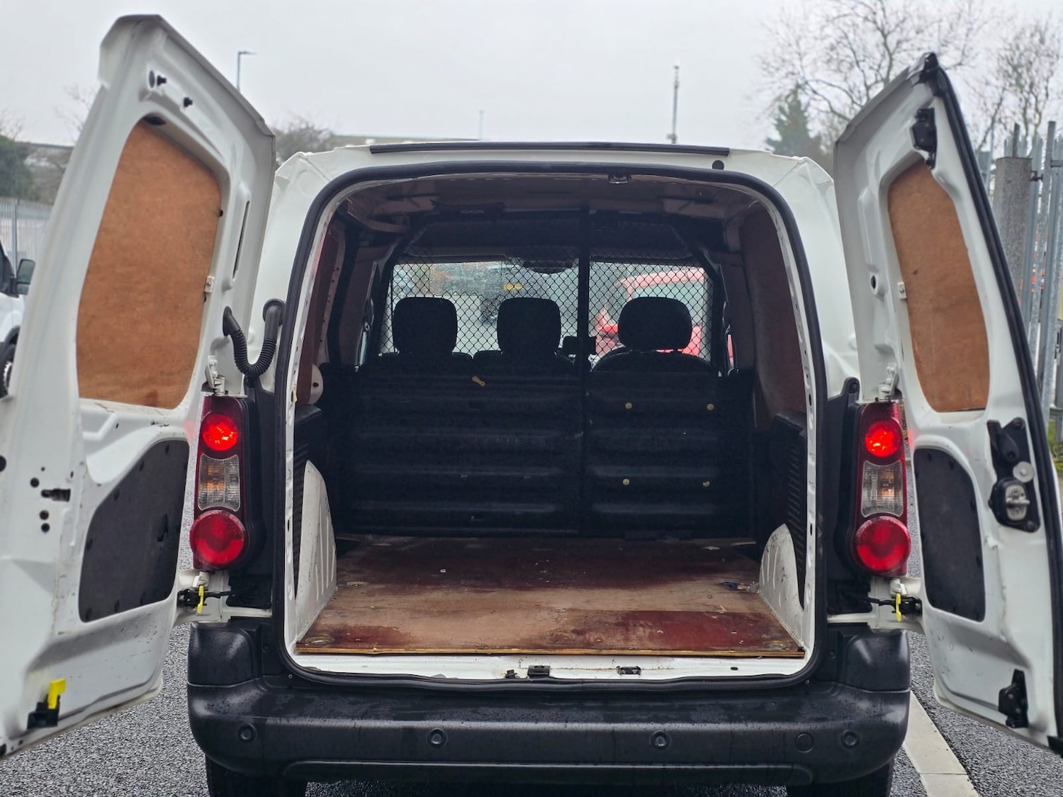 Used Peugeot Partner 2017 for sale - 77501932: Photo 7