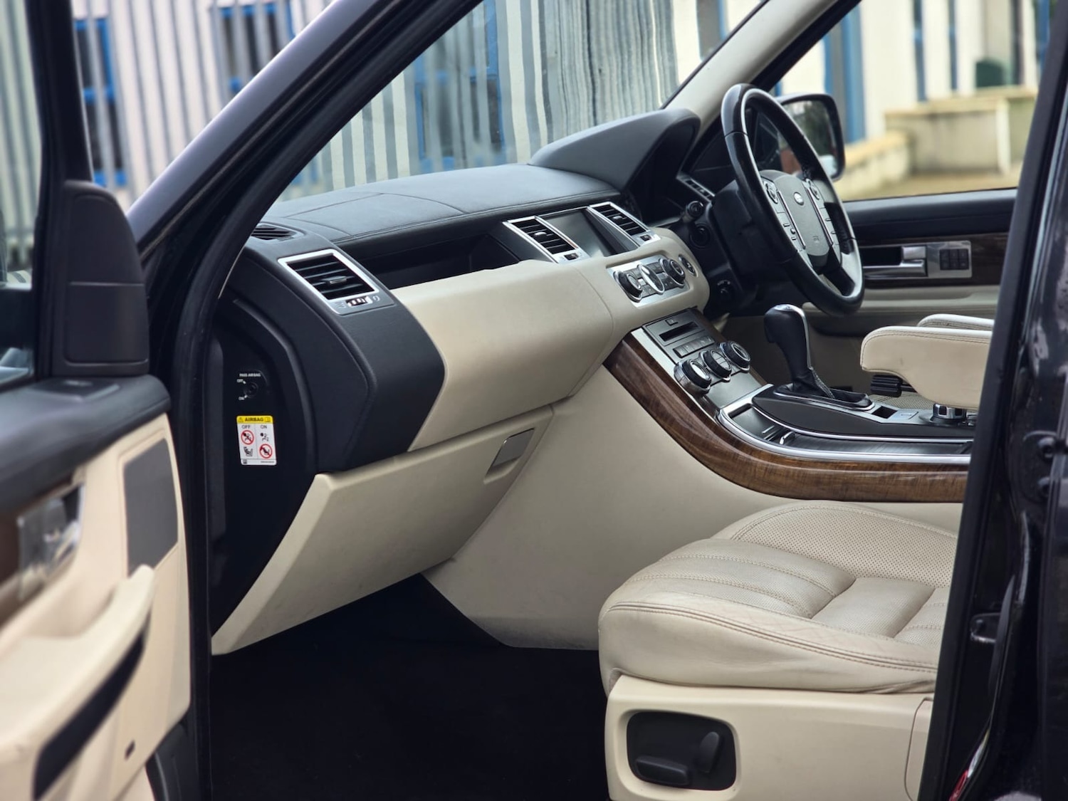 Used Land Rover Range Rover Sport 2011 for sale - 77482512: Photo 10