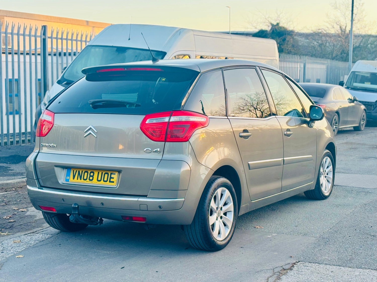 Used Citroen C4 Picasso 2008 for sale - 76612199: Photo 14