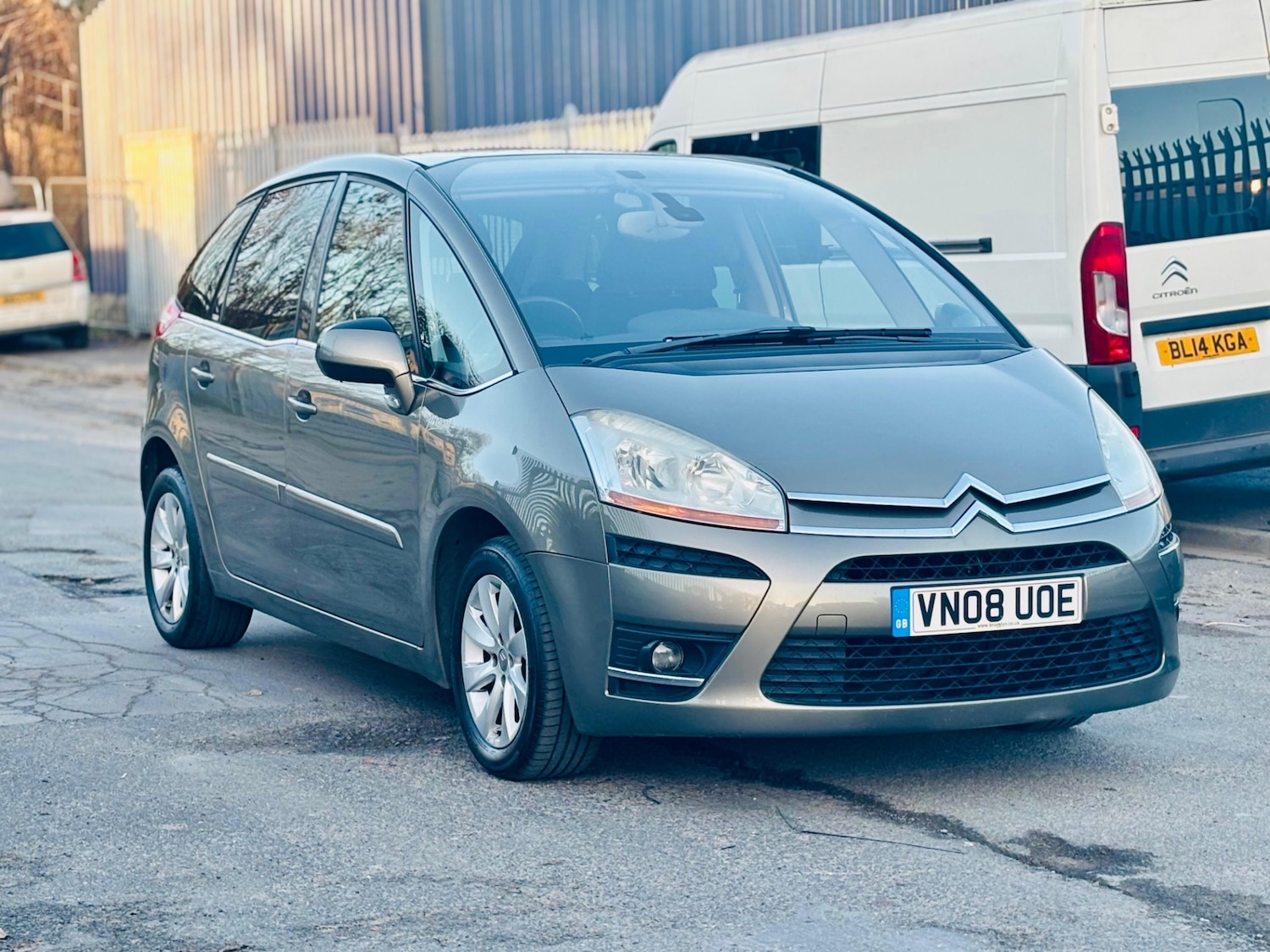 Used Citroen C4 Picasso 2008 for sale - 76612199: Photo 4