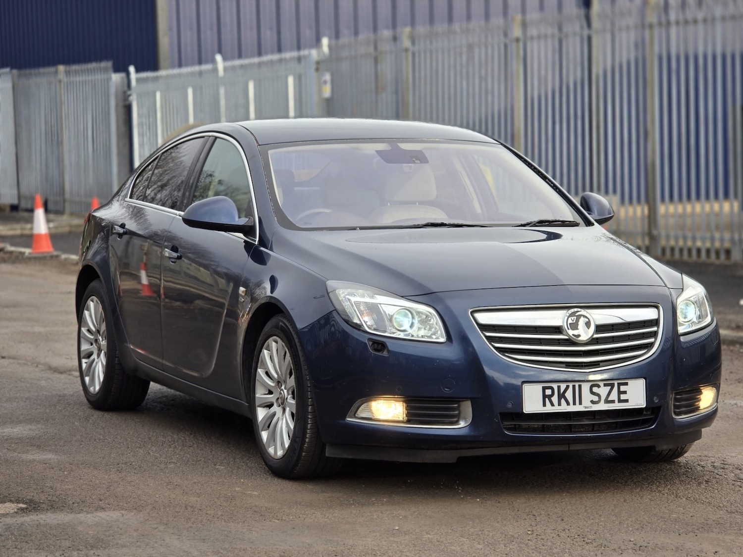 Used Vauxhall Insignia 2011 for sale - 76940505: Photo 12