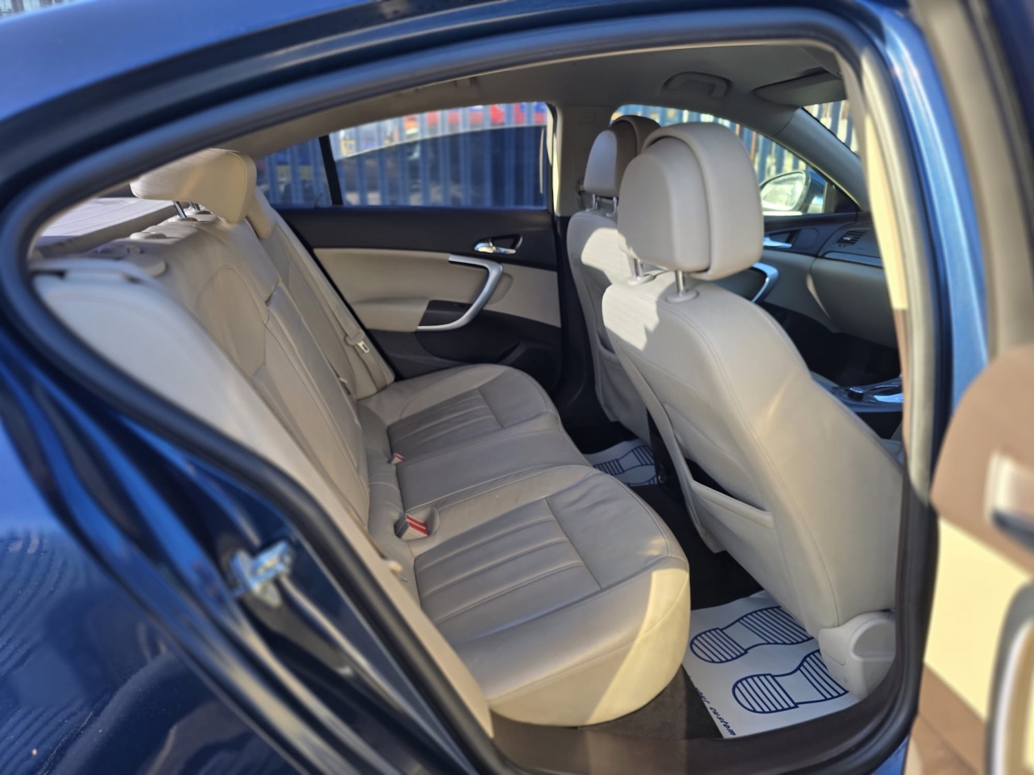 Used Vauxhall Insignia 2011 for sale - 76940505: Photo 25