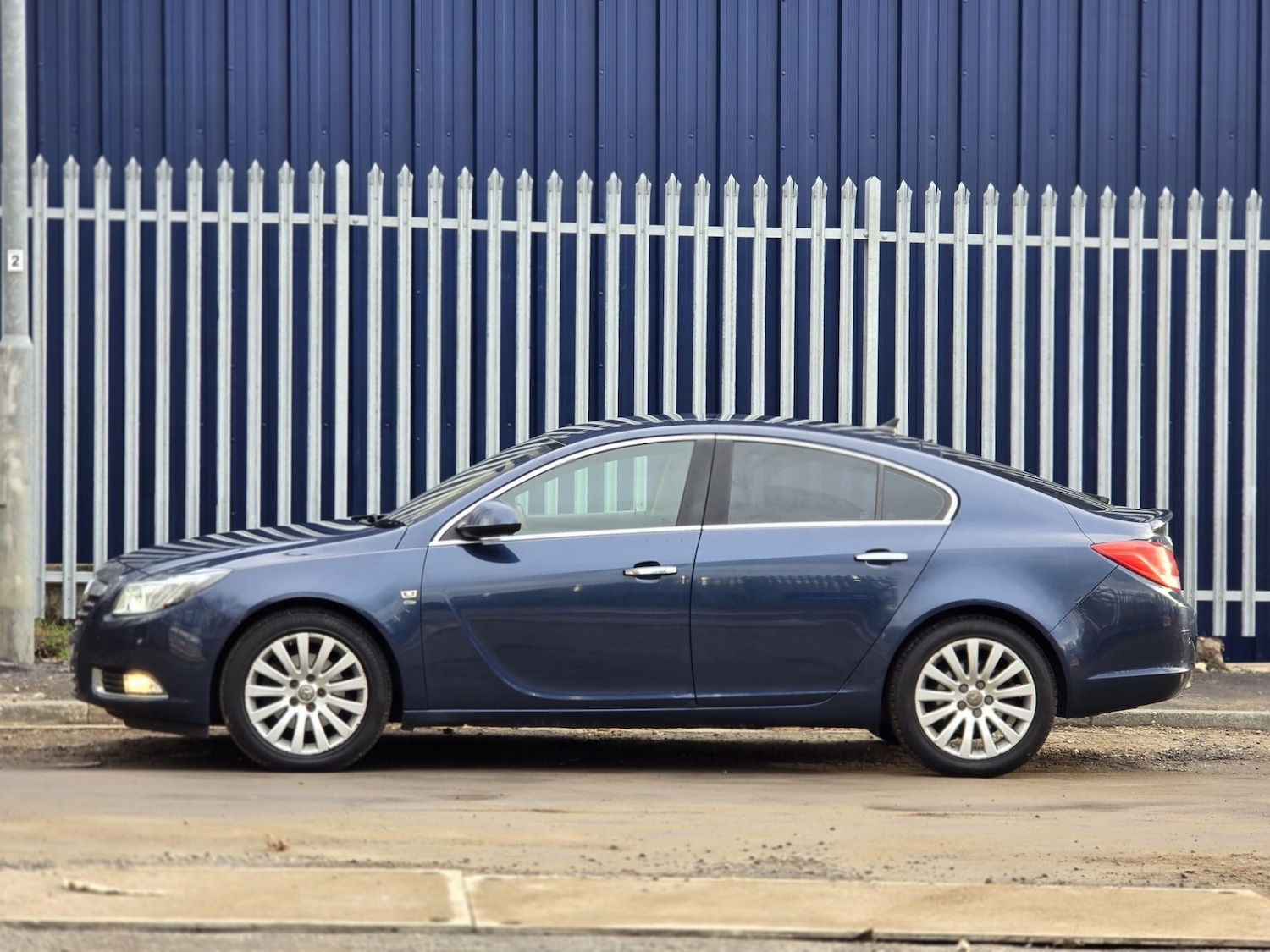 Used Vauxhall Insignia 2011 for sale - 76940505: Photo 8