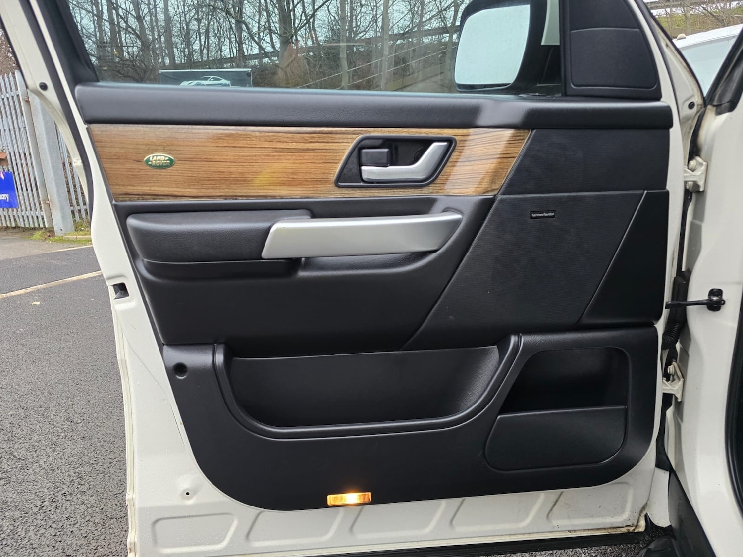 Used Land Rover Range Rover Sport 2009 for sale - 77942206: Photo 18