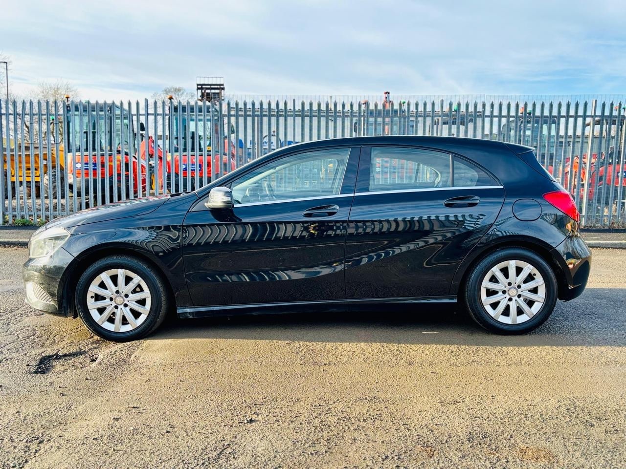 Used Mercedes-Benz A-Class 2015 for sale - 77166083: Photo 9