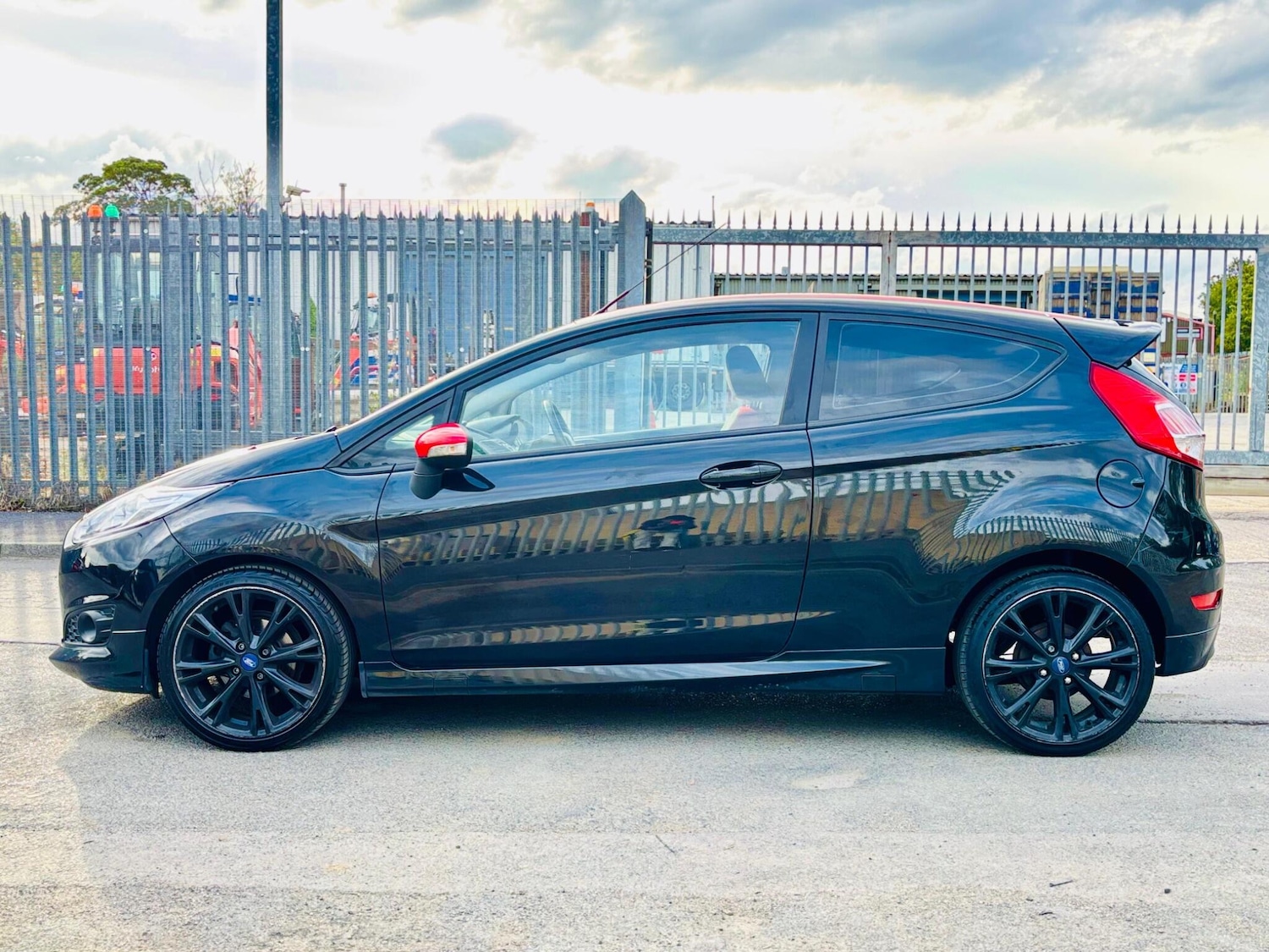 Used Ford Fiesta 2016 for sale - 76199832: Photo 11