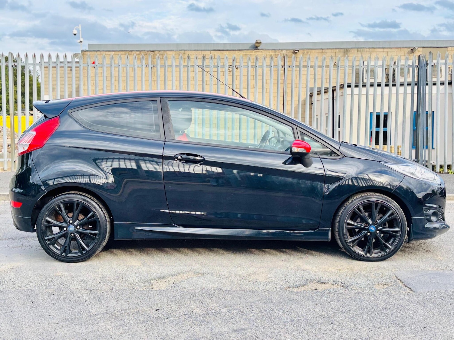 Used Ford Fiesta 2016 for sale - 76199832: Photo 18