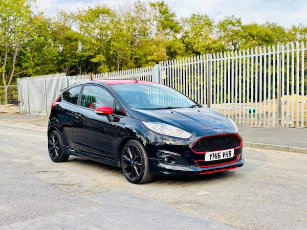 Used Ford Fiesta 2016 for sale - 76199832: Photo 1