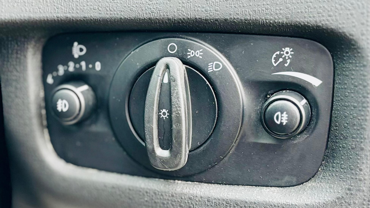 Used Ford Fiesta 2016 for sale - 76199832: Photo 31