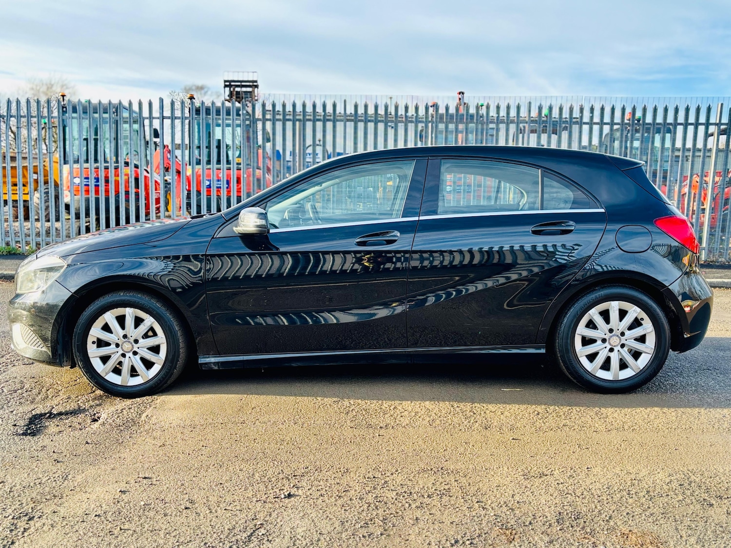 Used Mercedes-Benz A-Class 2015 for sale - 77759531: Photo 11