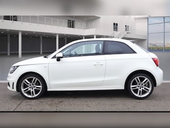 Used Audi A1 2010 for sale - 77125082: Photo