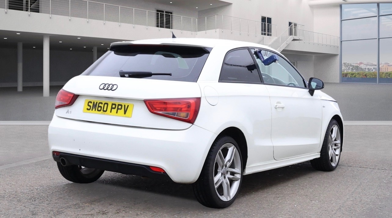 Used Audi A1 2010 for sale - 77125082: Photo 6
