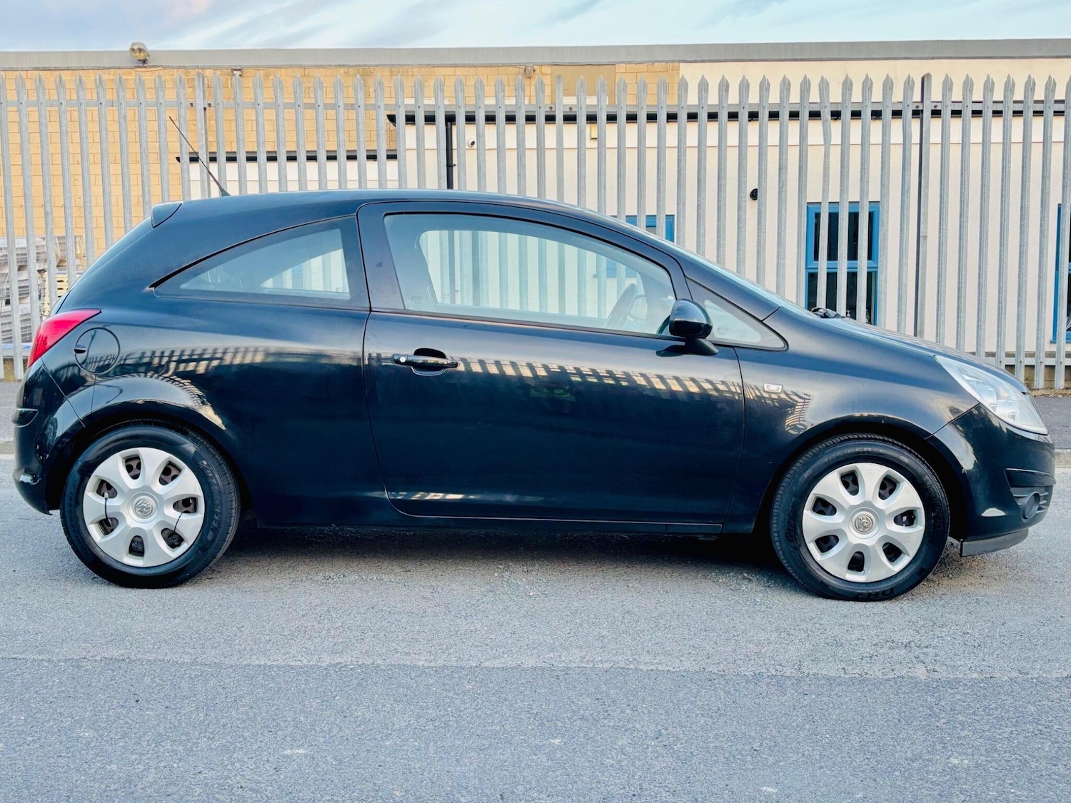 Used Vauxhall Corsa 2010 for sale - 76251336: Photo 19