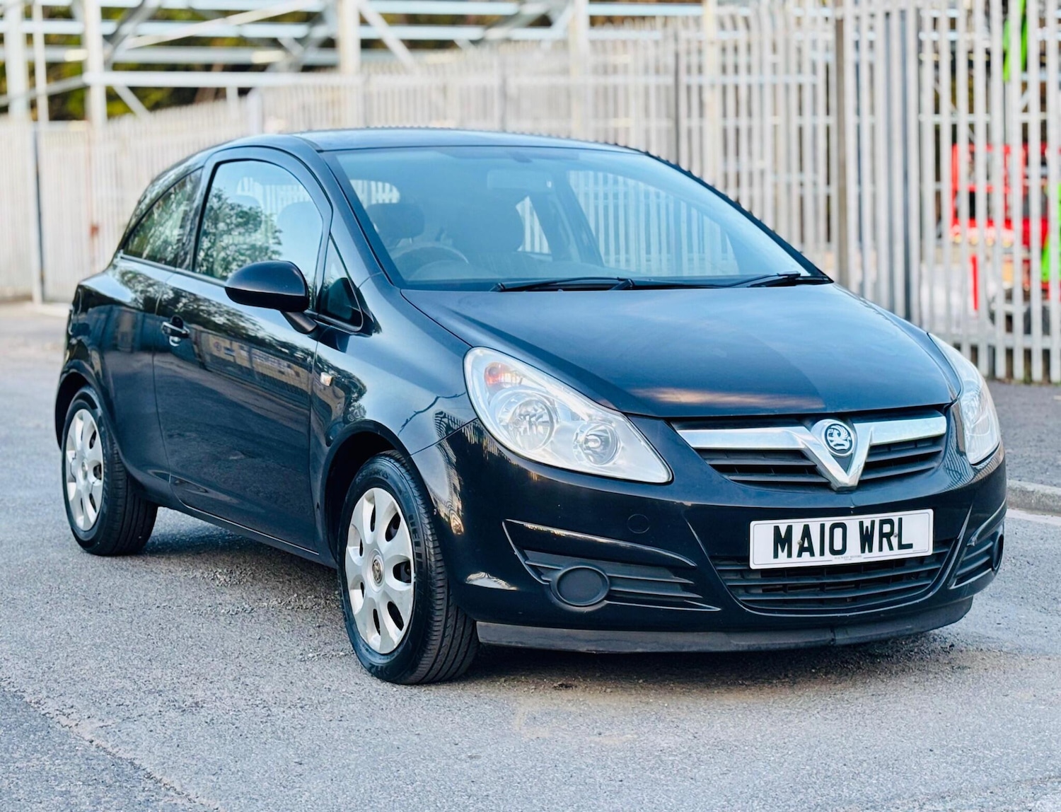 Used Vauxhall Corsa 2010 for sale - 76251336: Photo 2