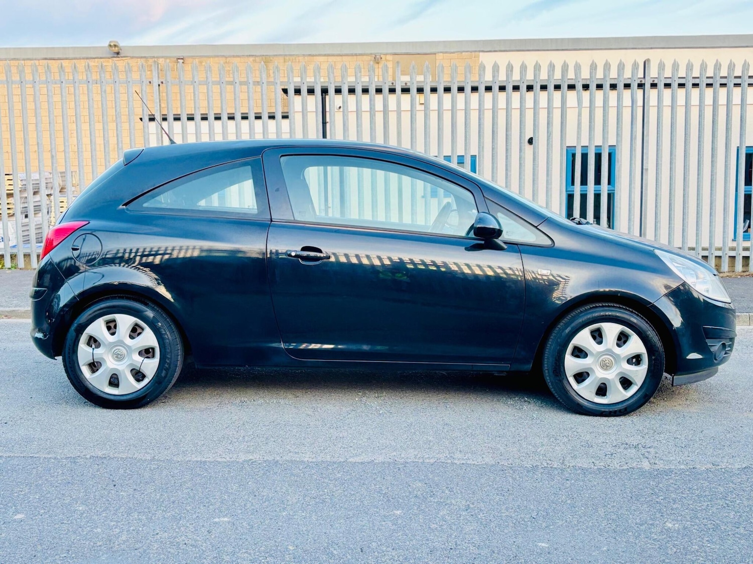 Used Vauxhall Corsa 2010 for sale - 76251336: Photo 20