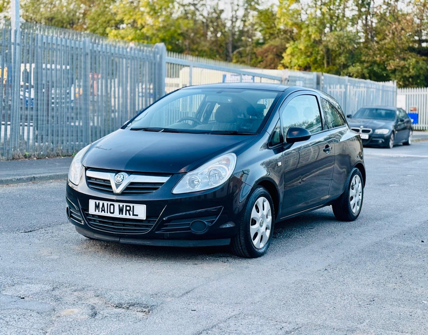 Used Vauxhall Corsa 2010 for sale - 76251336: Photo 3