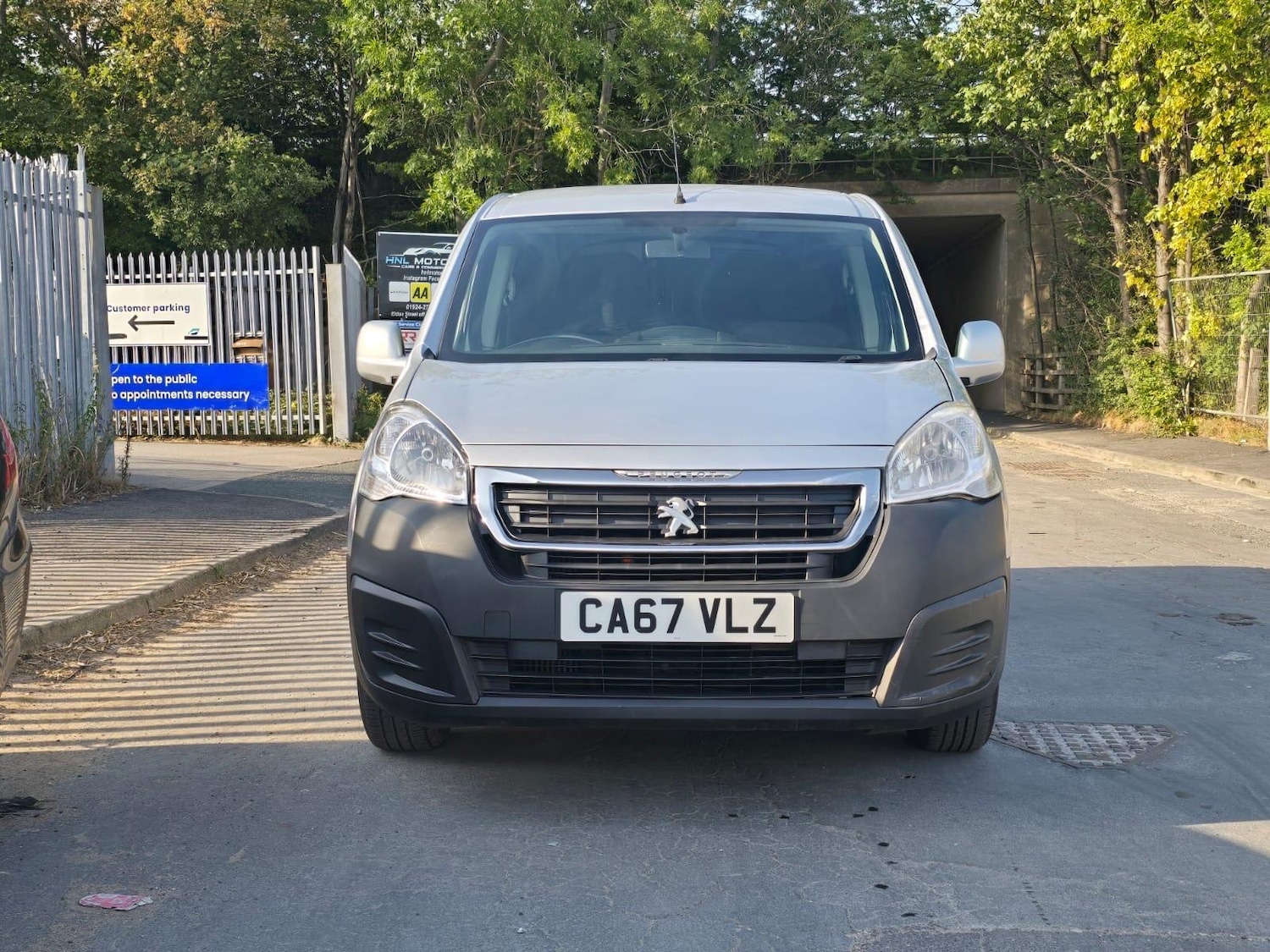 Used Peugeot Partner 2018 for sale - 76370077: Photo 11