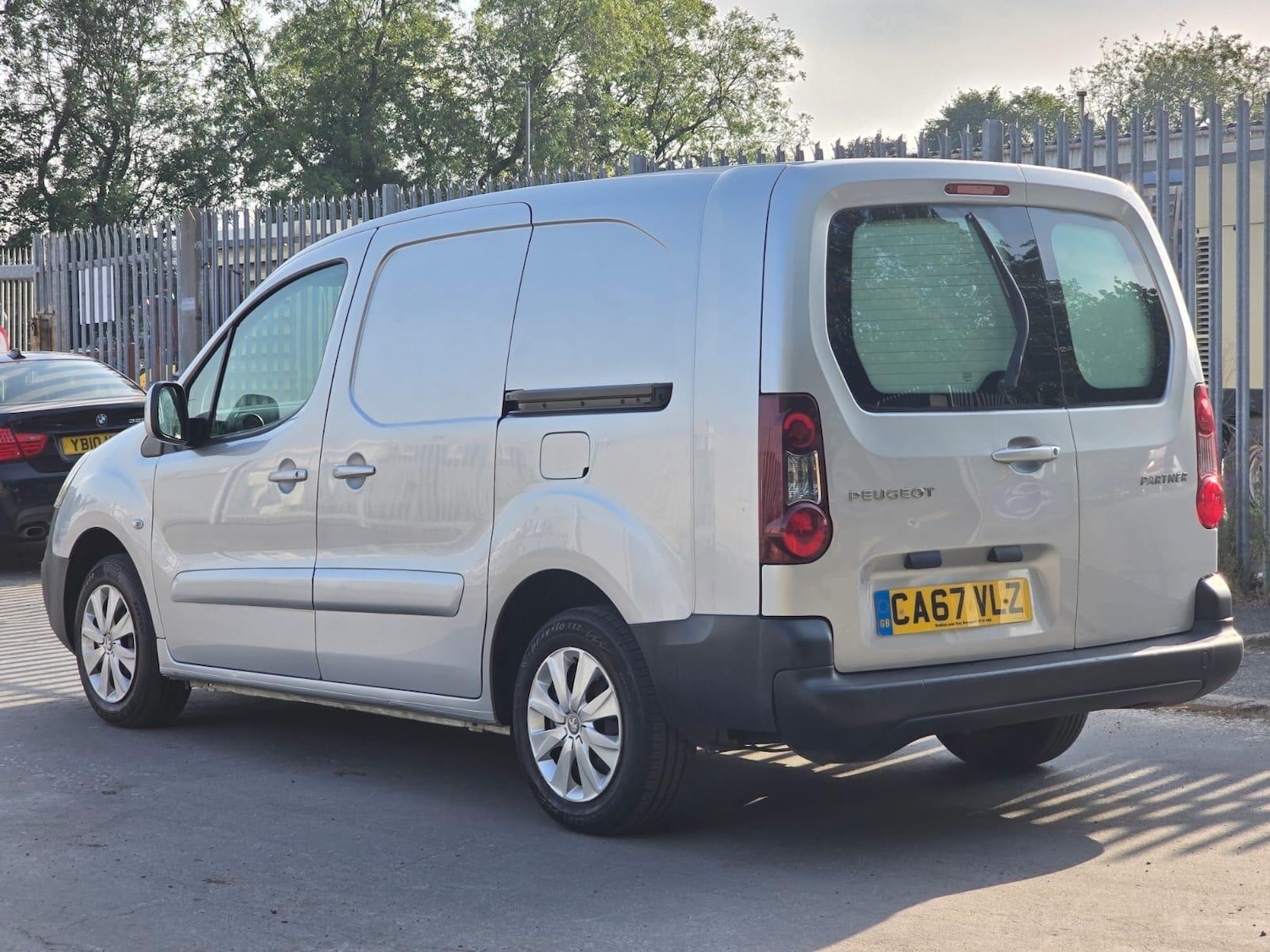 Used Peugeot Partner 2018 for sale - 76370077: Photo 18