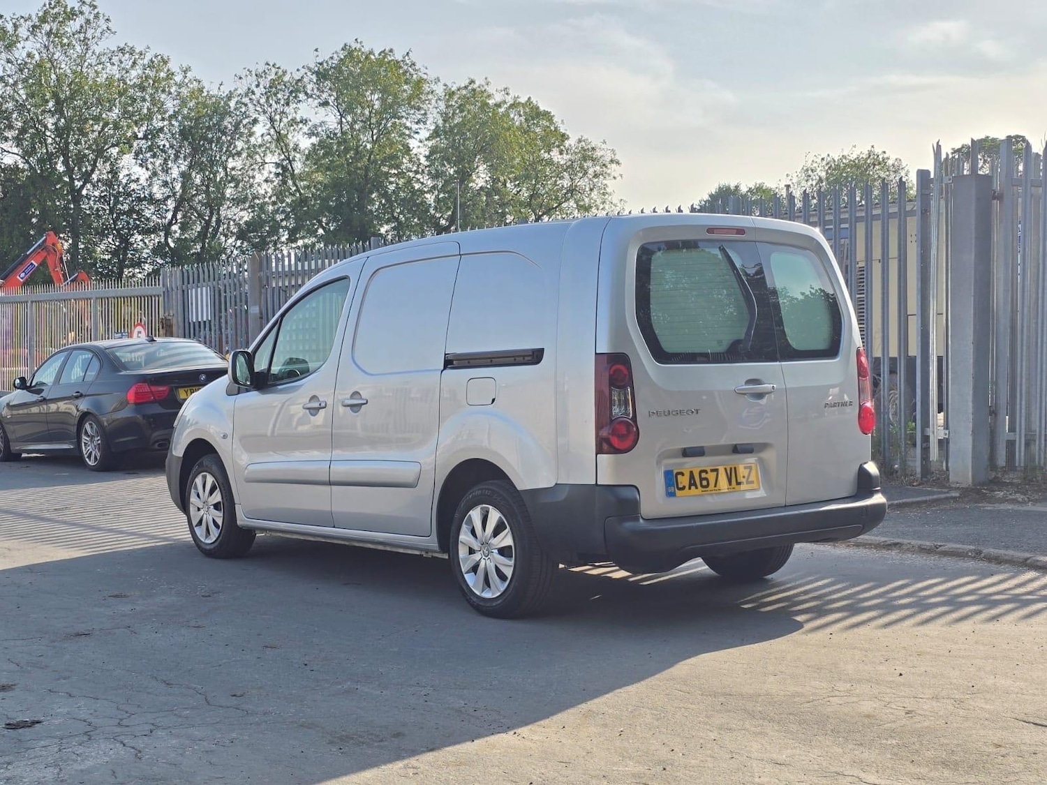 Used Peugeot Partner 2018 for sale - 76370077: Photo 20