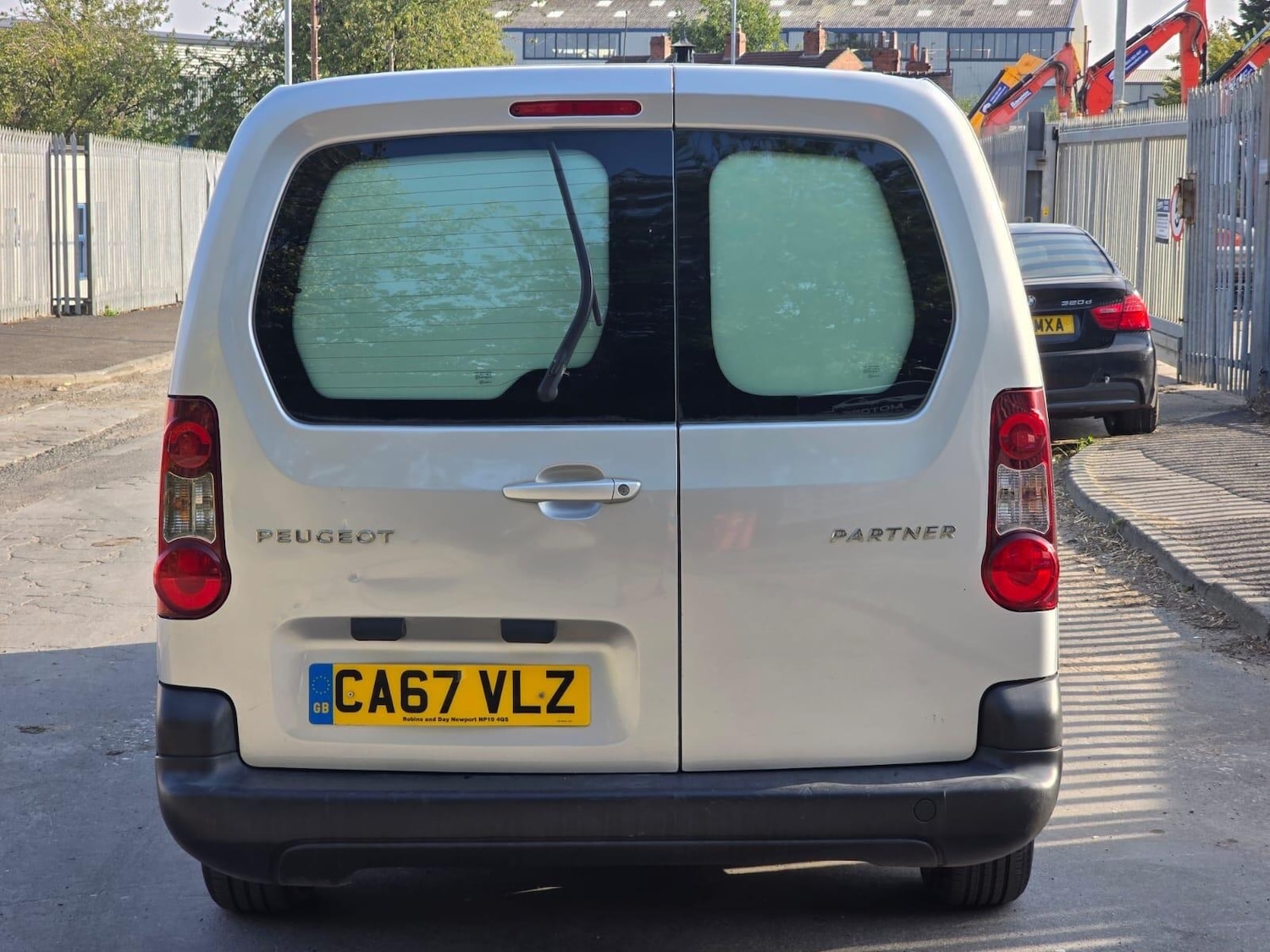 Used Peugeot Partner 2018 for sale - 76370077: Photo 21