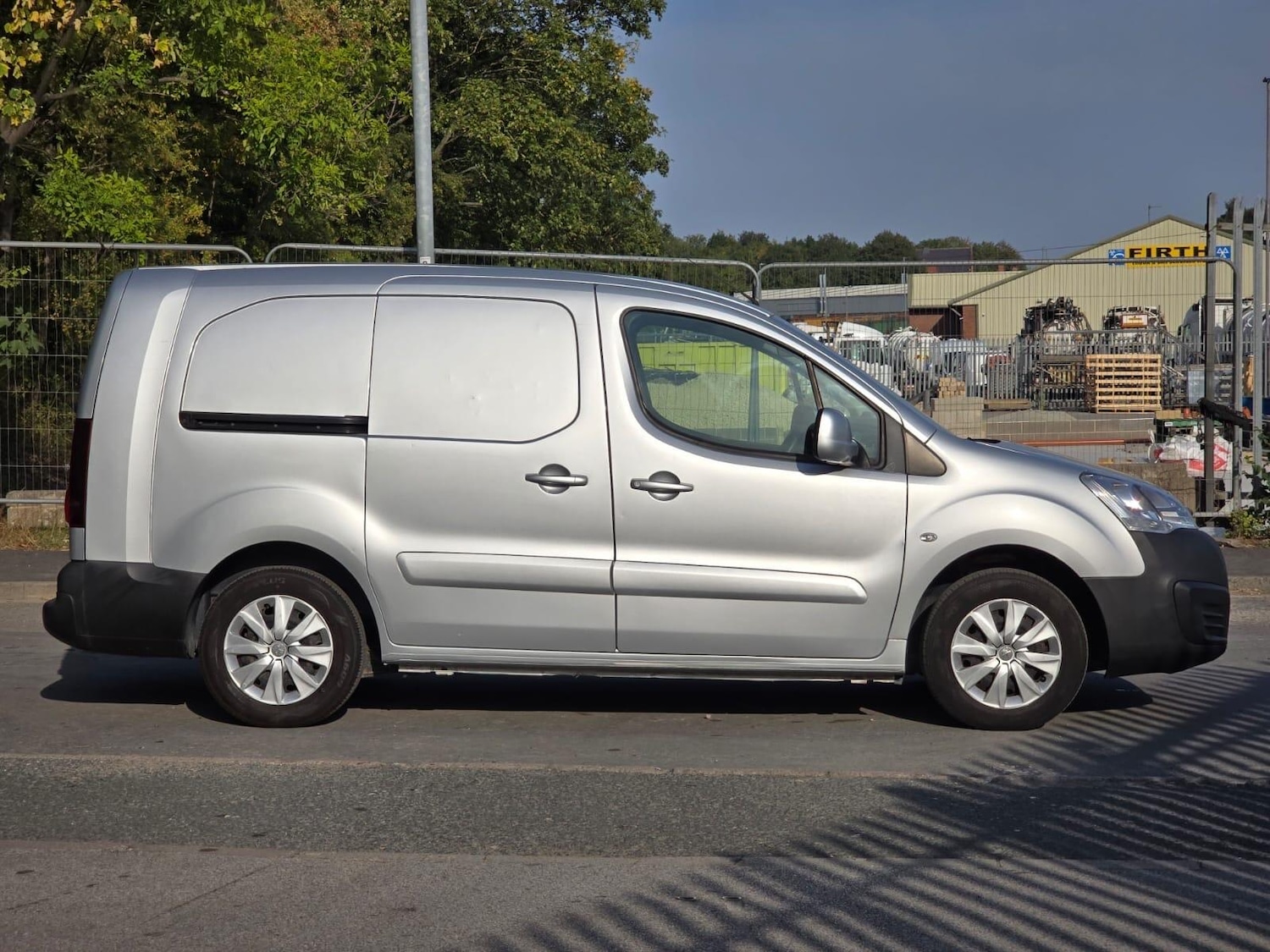 Used Peugeot Partner 2018 for sale - 76370077: Photo 26