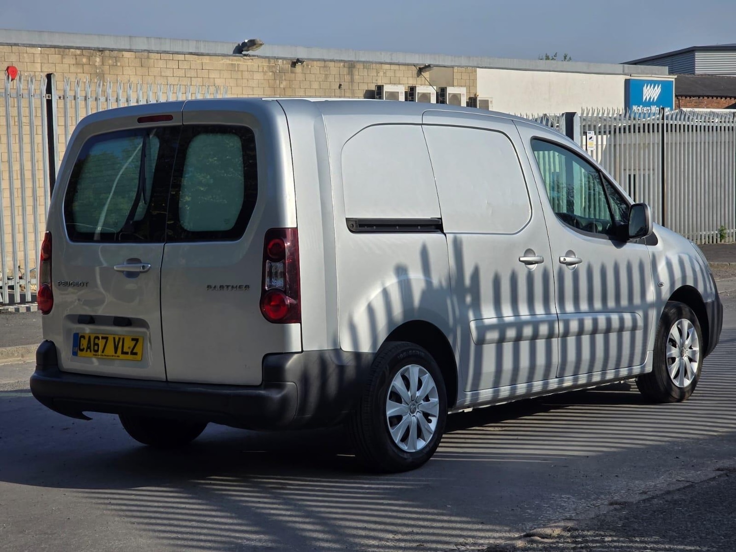Used Peugeot Partner 2018 for sale - 76370077: Photo 27