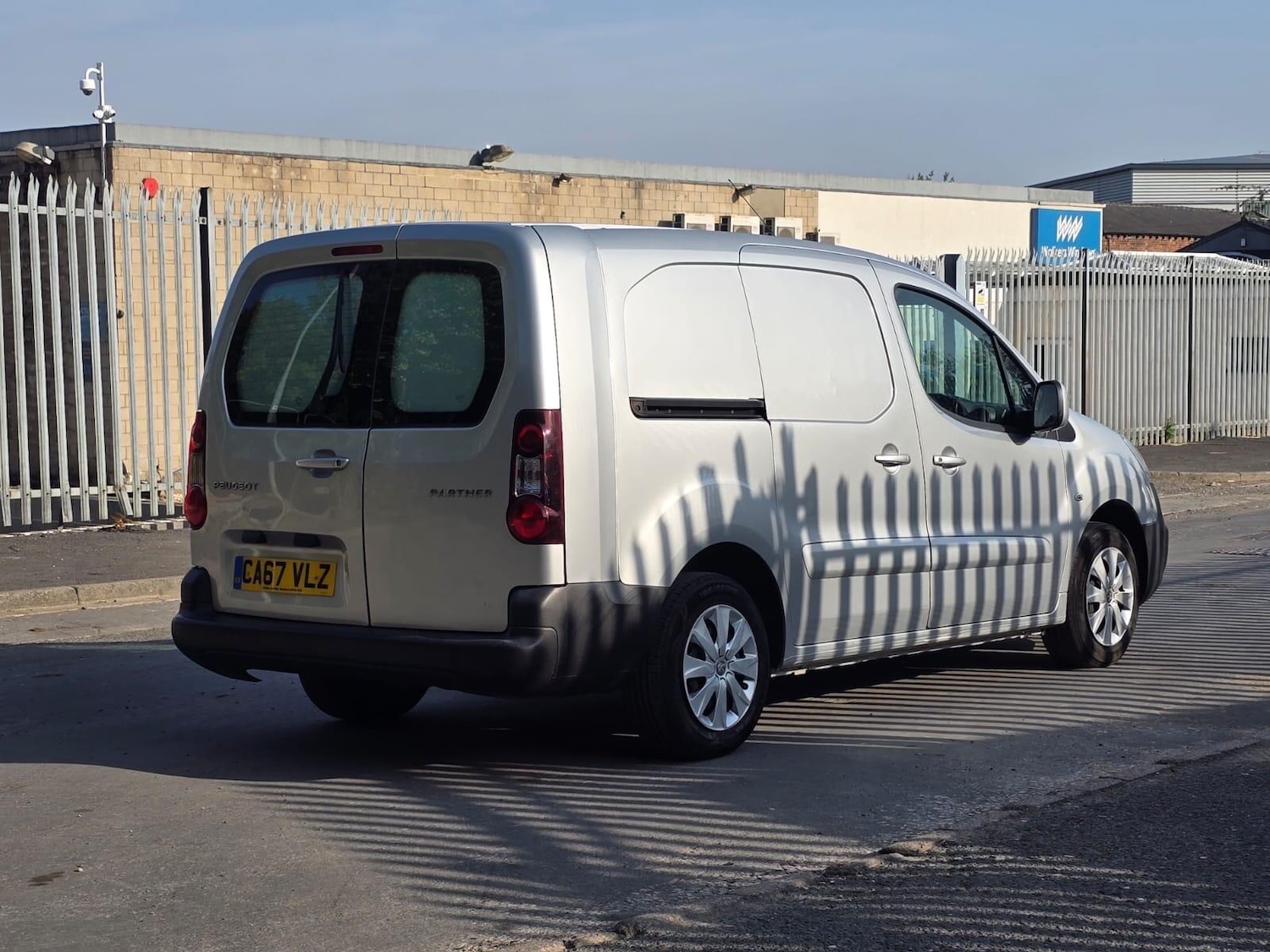 Used Peugeot Partner 2018 for sale - 76370077: Photo 28