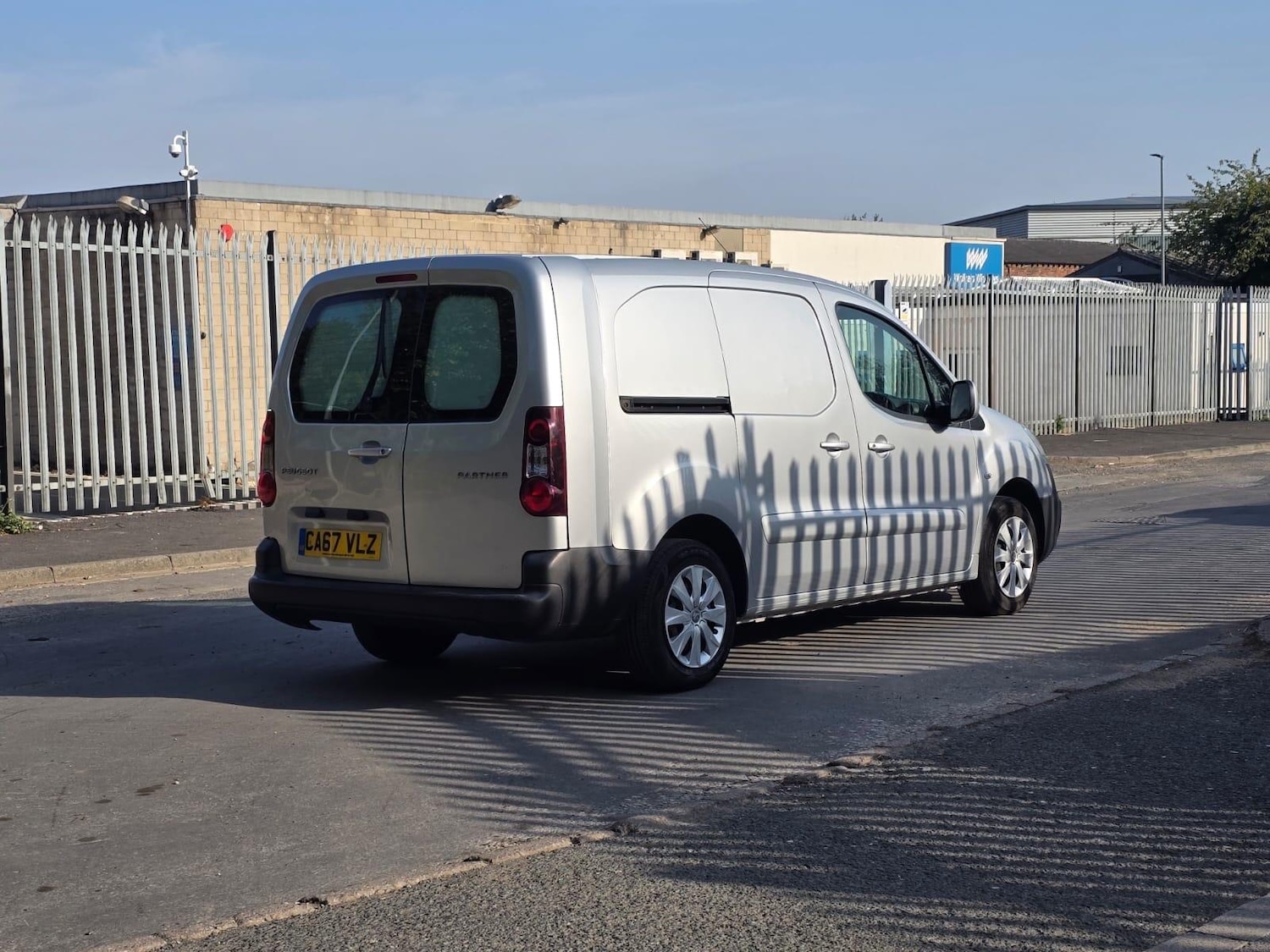 Used Peugeot Partner 2018 for sale - 76370077: Photo 29